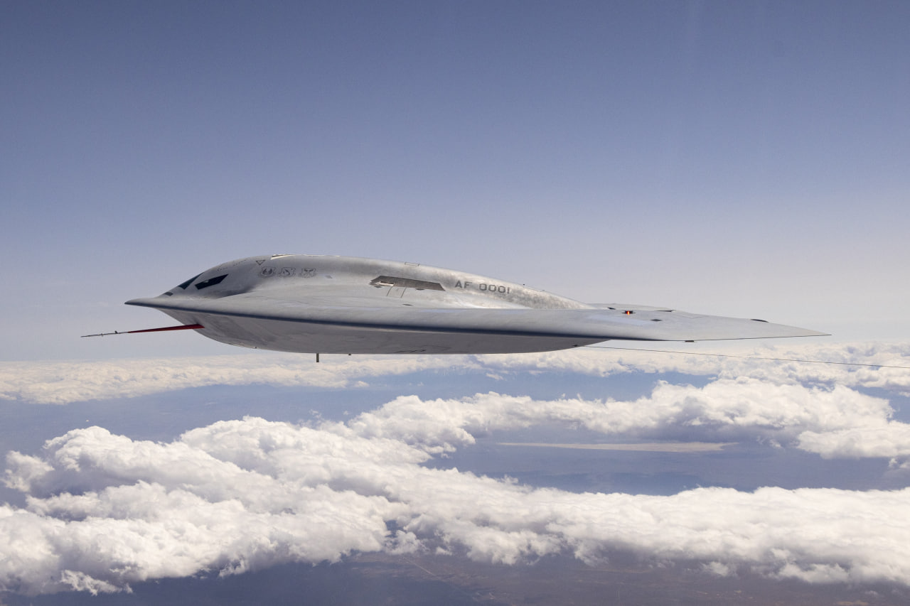 យន្តហោះទម្លាក់គ្រាប់បែក B-21 Raider