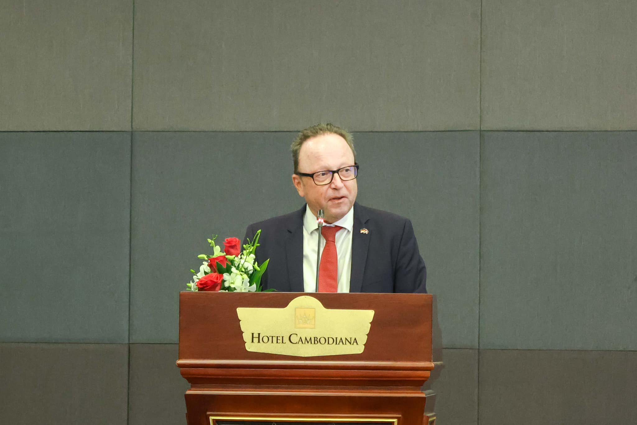 &nbsp; លោក Stefan Messerer&nbsp;ឯកអគ្គរដ្ឋទូតសាធារណរដ្ឋសហព័ន្ធអាល្លឺម៉ង់ប្រចាំកម្ពុជា