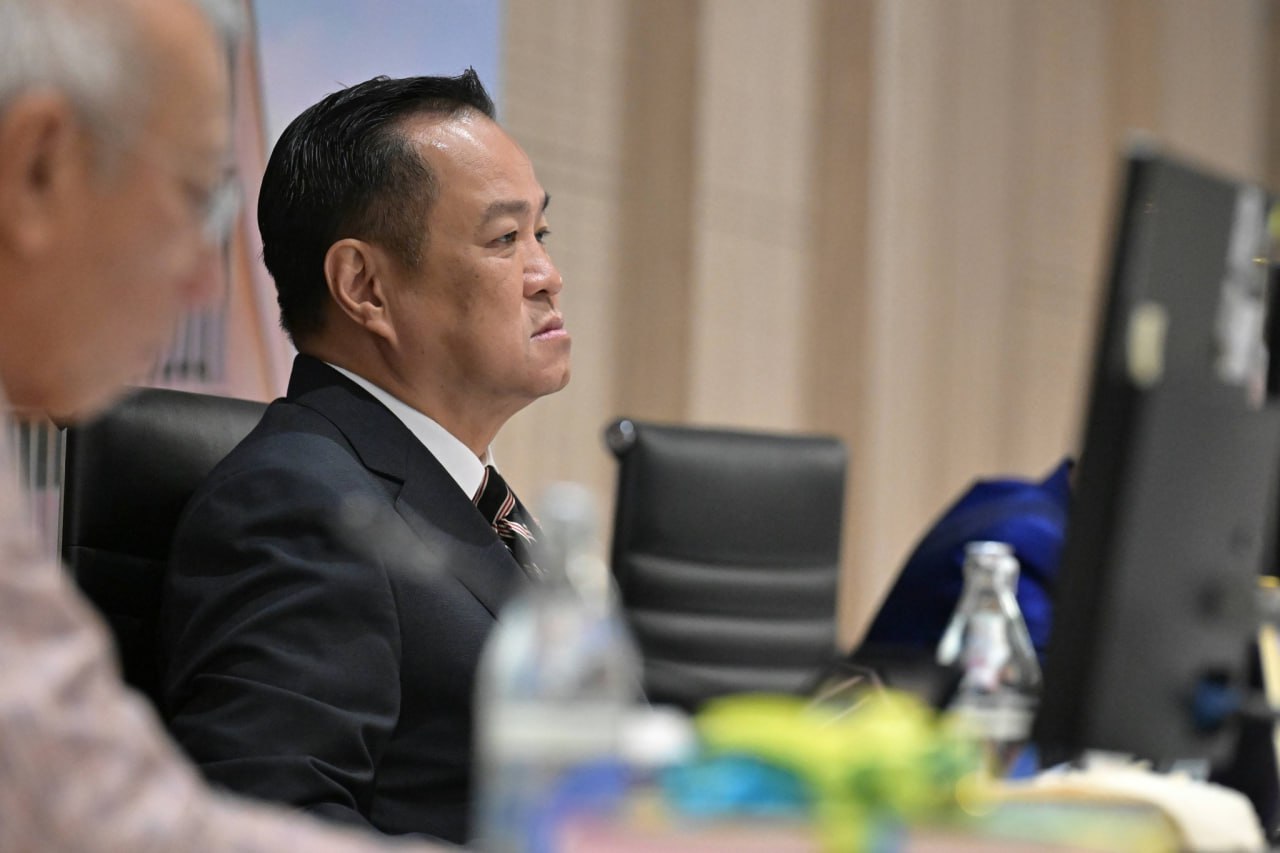 លោក អានុទីន ឆានវីរគុល