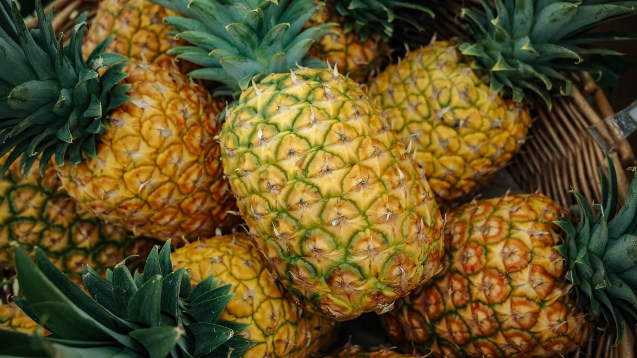 ផ្លែម្នាស់