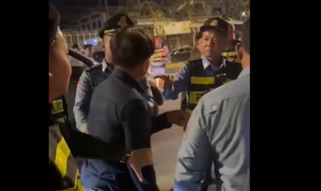 លោក សុខ ទូច និងប៉ូលិស ប្រកែកគ្នា