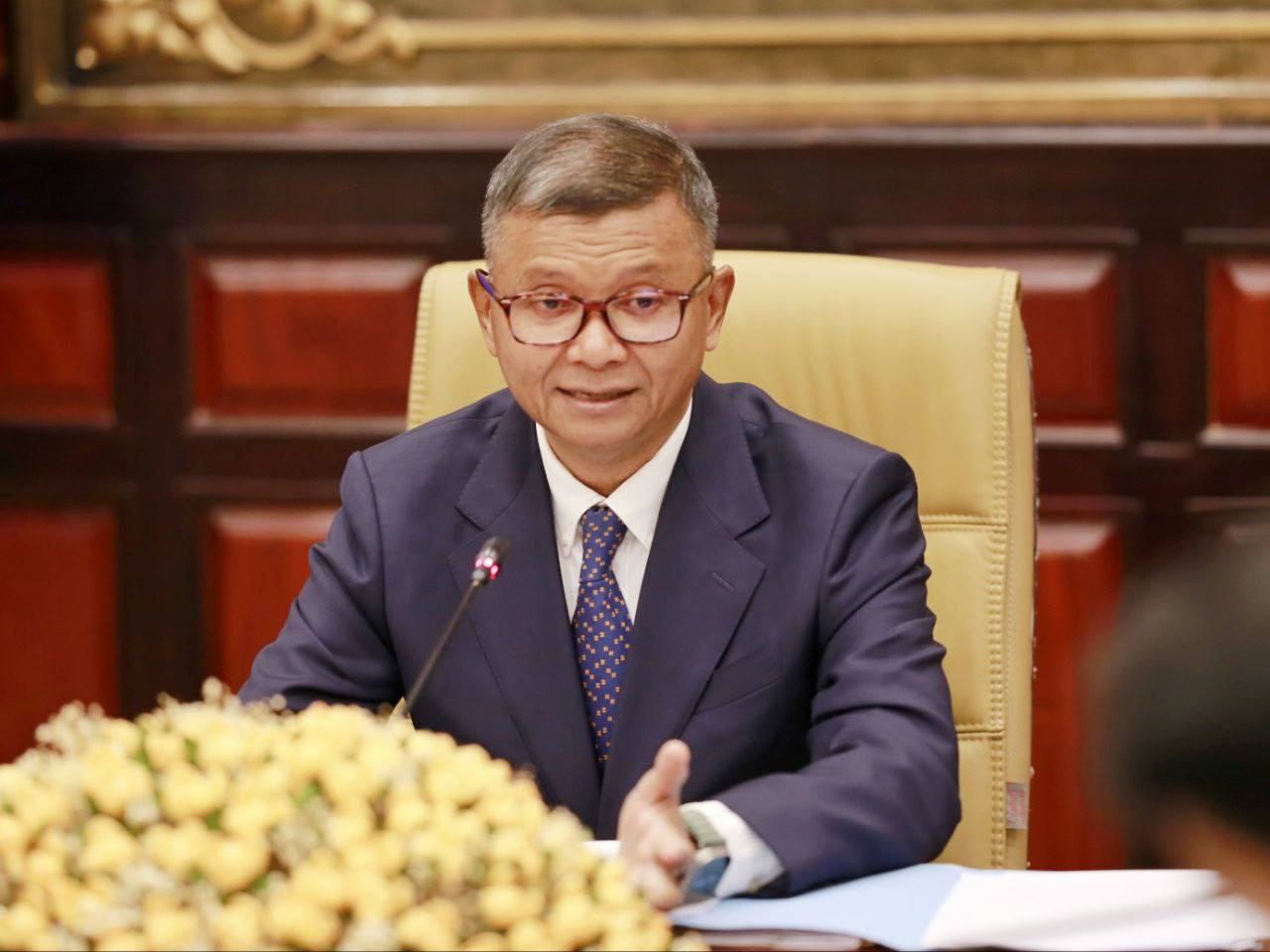 លោកឧបនាយករដ្ឋមន្ត្រី ហង់ជួន ណារ៉ុន រដ្ឋមន្ត្រីក្រសួងអប់រំ