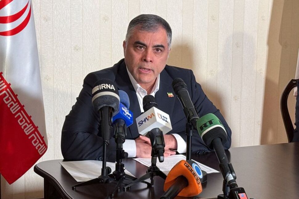 លោក ម៉ូសិន ប៉ាកណេចាដ