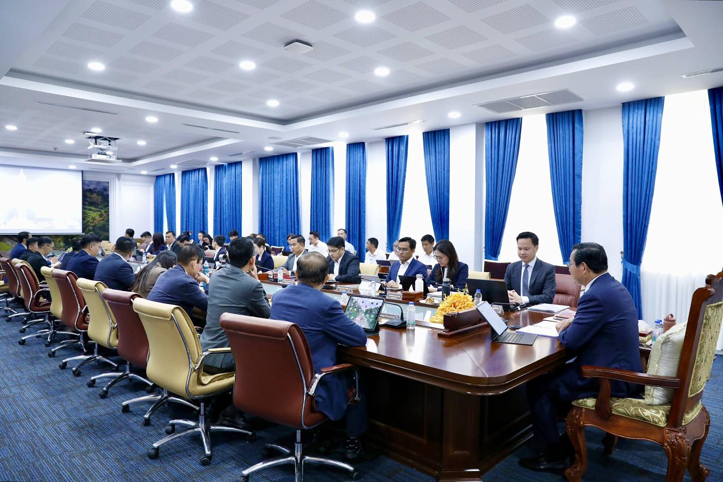 អនុវត្តច្បាប់ក្នុងវិស័យយុត្តិធម៌ ចូលរួមកិច្ចប្រជុំផ្សព្វផ្សាយ អំពីច្បាប់ស្ដីពីការប្រឆាំងការឆបោកតាមប្រព័ន្ធបច្ចេកវិទ្យា។ រូបភាព៖ ក្រសួងយុត្តិធម៌&nbsp;