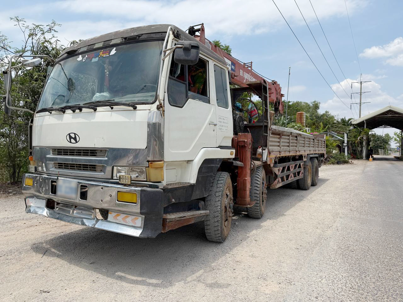 រថយន្តដែលមន្ត្រីជំនាញចុះត្រួតពិនិត្យកាលពីកន្លងមក