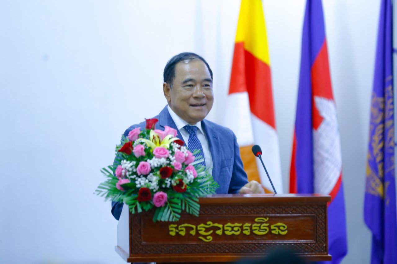 លោក លី ធុជ អនុប្រធានទី១ នៃអាជ្ញាធរមីន&nbsp;
