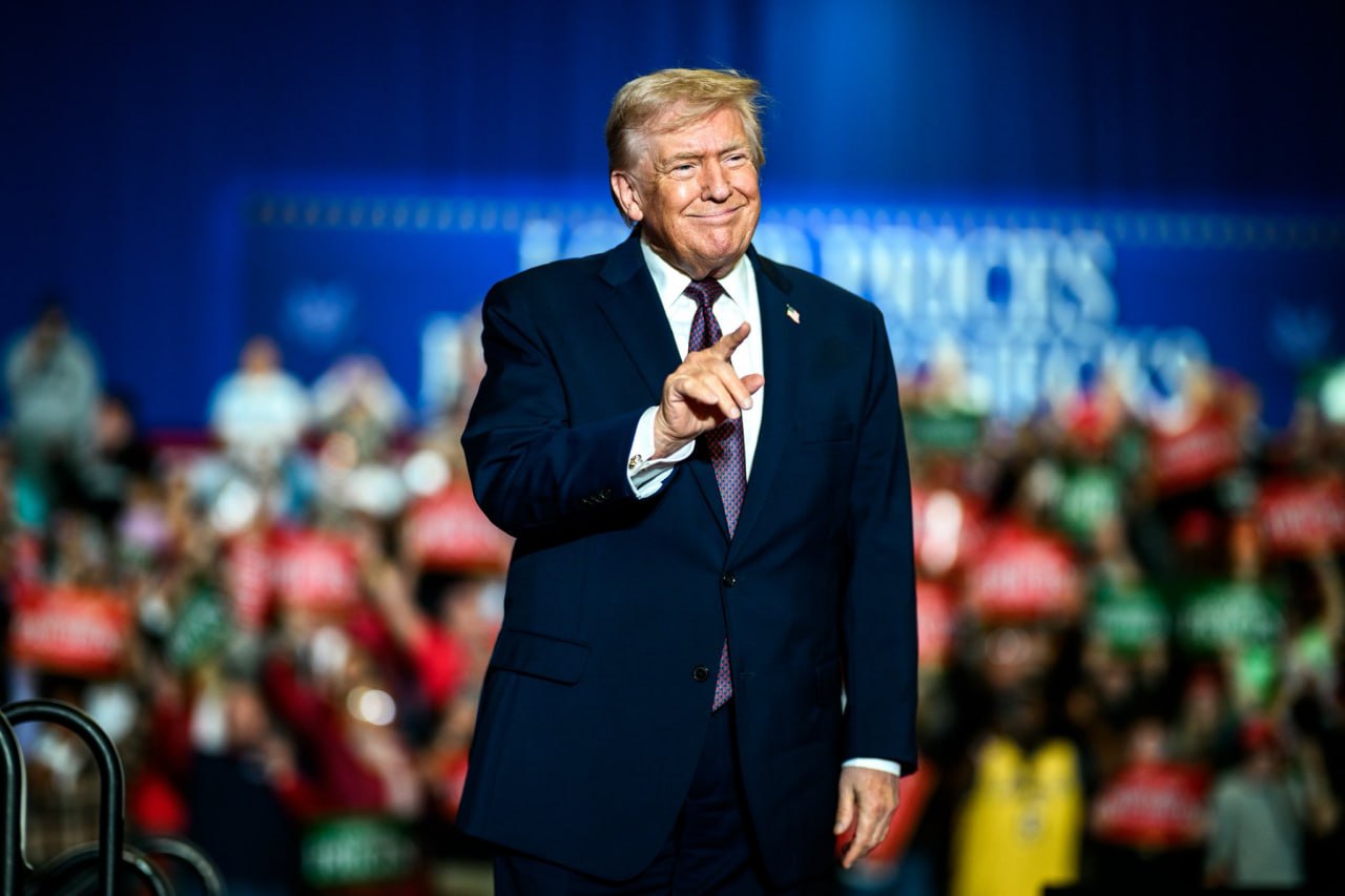 លោក&nbsp;ដូណាល់ ត្រាំ