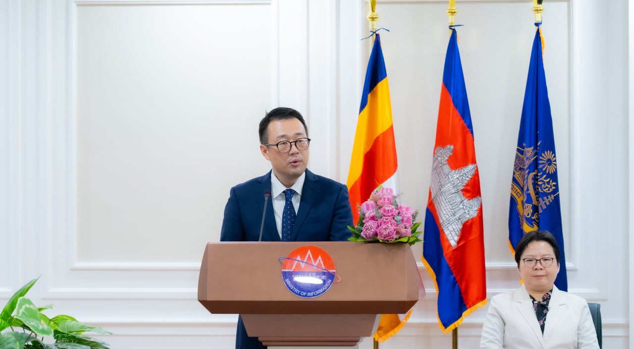 លោក ចេន ចុង អគ្គទីប្រឹក្សានៃស្ថានទូតចិនប្រចាំកម្ពុជា