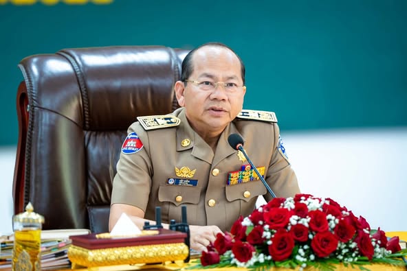 អភិបាលខេត្តកំពត លោក ម៉ៅ ធនិន។