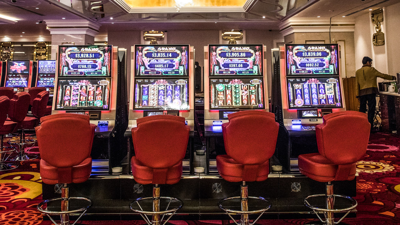 ទូល្បែងអនឡាញក្នុងកាស៊ីណូមួយកន្លែង