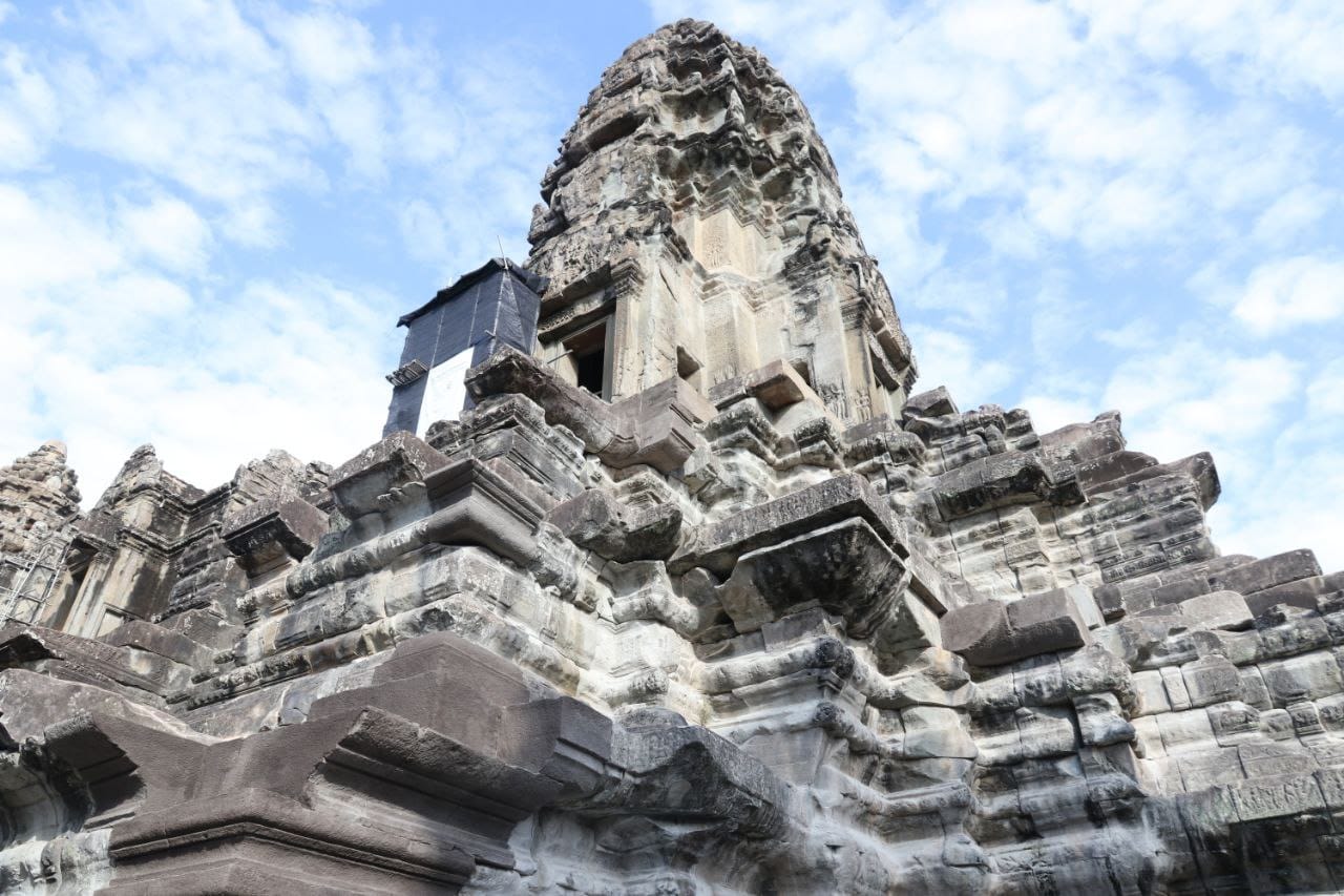 ខឿនបាកាណប៉ែកអាគ្នេយ៍នៃប្រាសាទអង្គរវត្ត