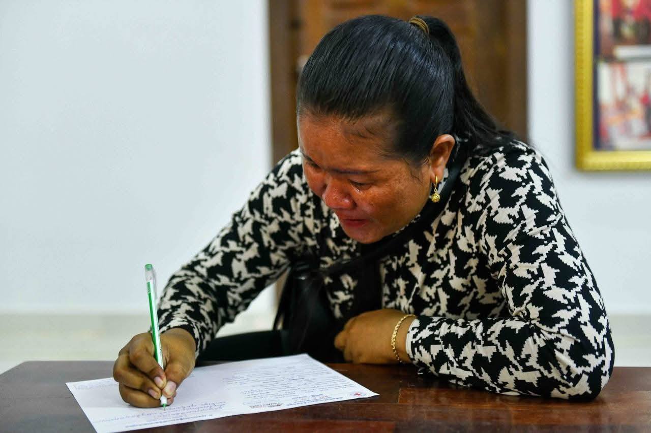 សាច់ញាតិវីរកងទ័ពម្នាក់ក្នុងចំណោម១៨នាក់ដែលថៃចាប់ខ្លួន។