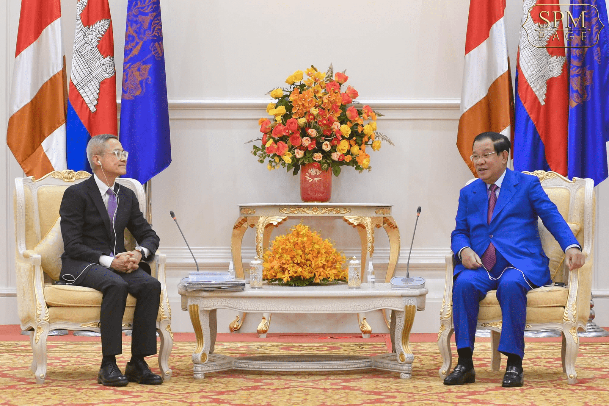 ជំនួបរវាងសម្តេច ហ៊ុន សែន និងលោក វីទិត មុនតាប៊ន នៅឆ្នាំ២០២២ (រូបភាព៖ ហ្វេសប៊ុកសម្តេចតេជោ)