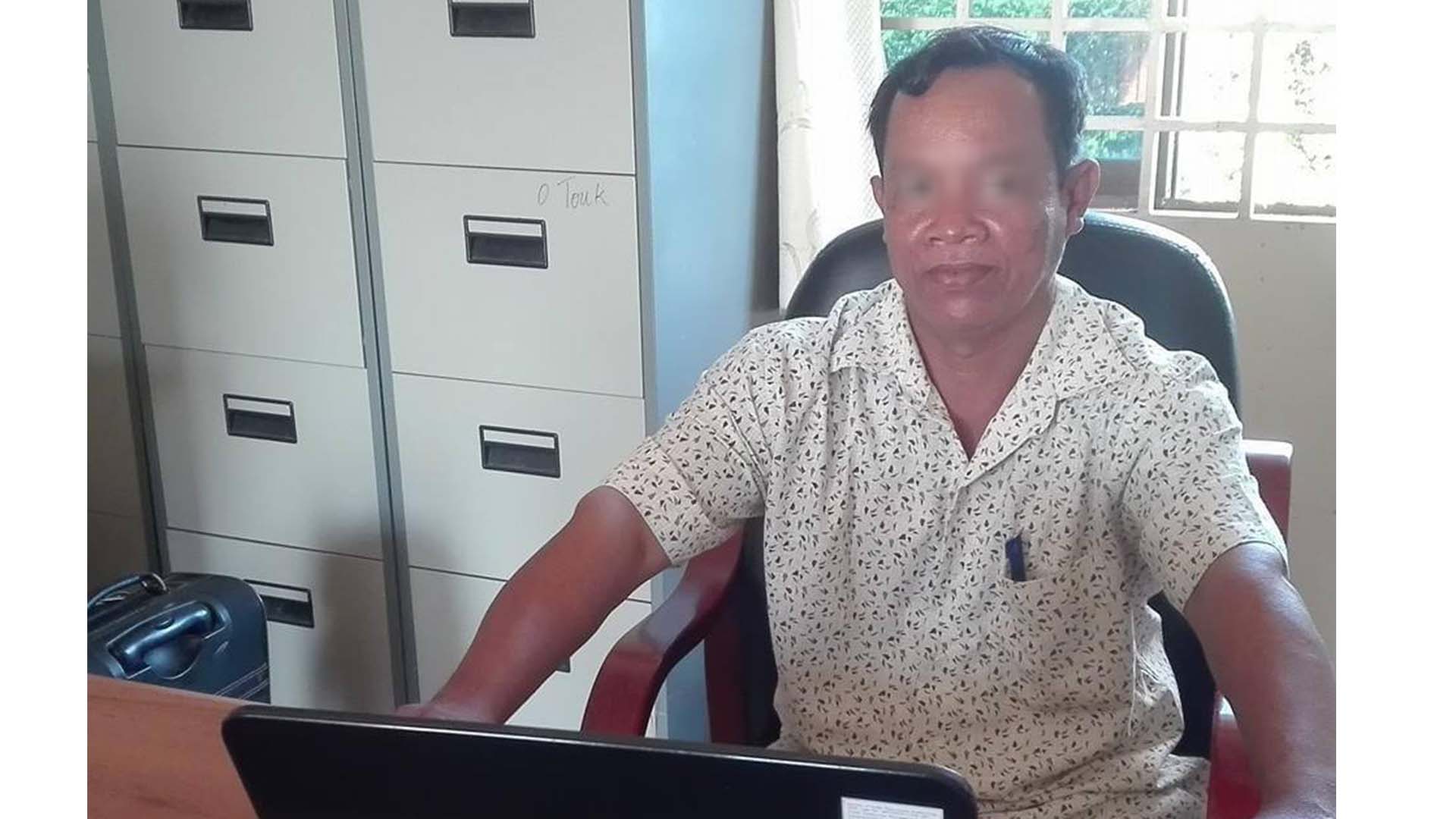 ឈ្មោះ ហេ គឿន