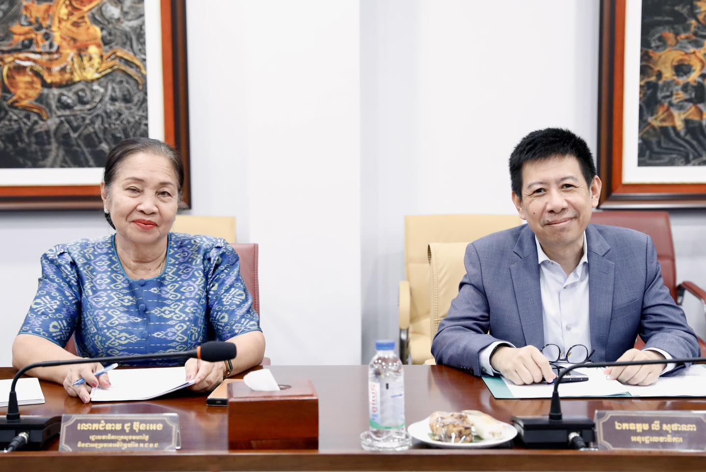 តំណាងក្រសួងពាក់ព័ន្ធចូលរួមកិច្ចប្រជុំបច្ចេកទេសអន្តរស្ថាប័ន។&nbsp;រូបភាព៖ ក្រសួងយុត្តិធម៌