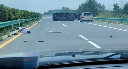 គ្រោះថ្នាក់ចរាចរណ៍លើផ្លូវល្បឿនលឿន