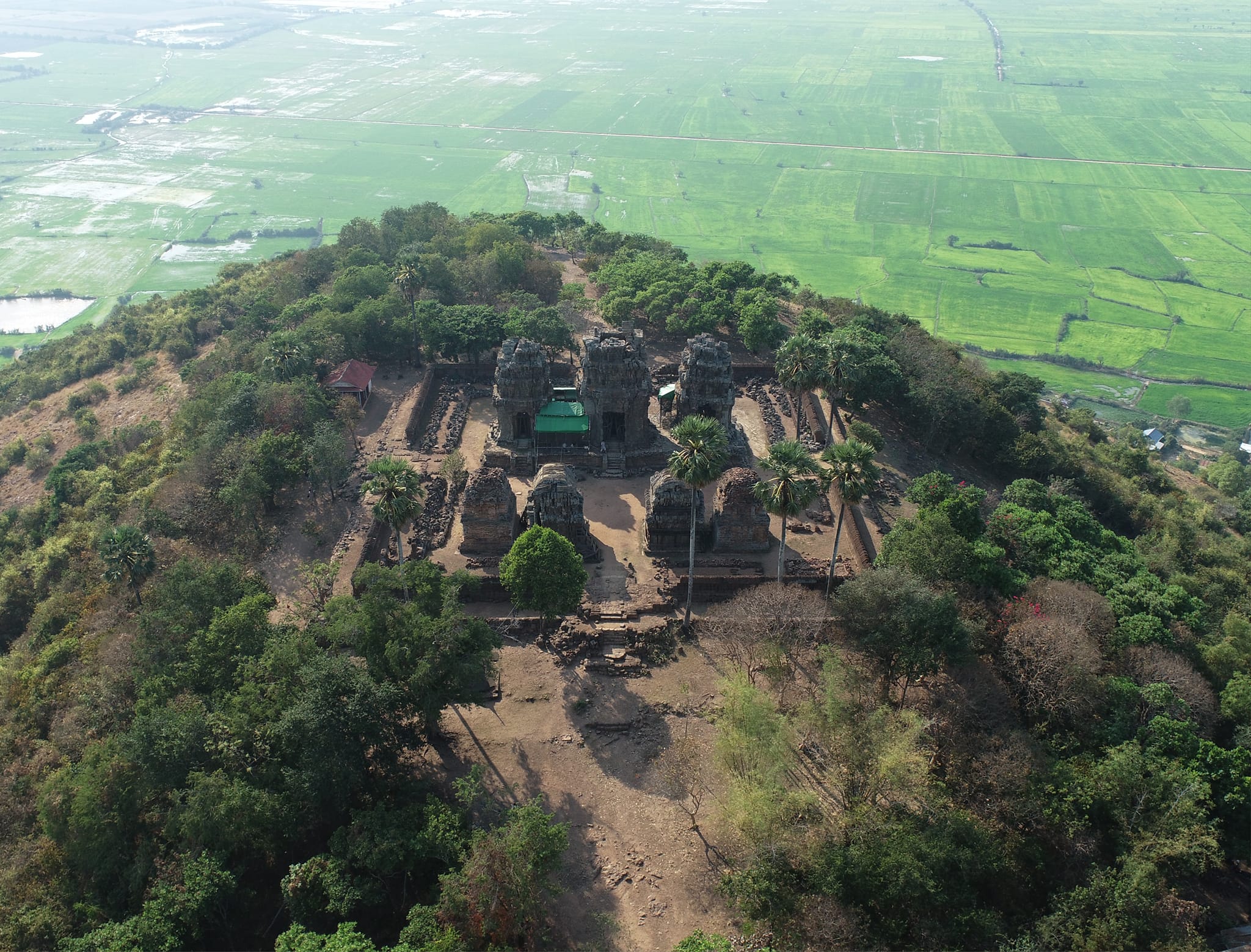 ប្រាសាទភ្នំក្រោម