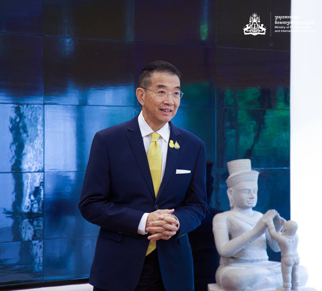 លោក ម៉ារីស ស្ងៀមពង្ស (ឈ្មោះជាភាសាថៃ៖ มาริษ เสงี่ยมพงษ์)&nbsp;