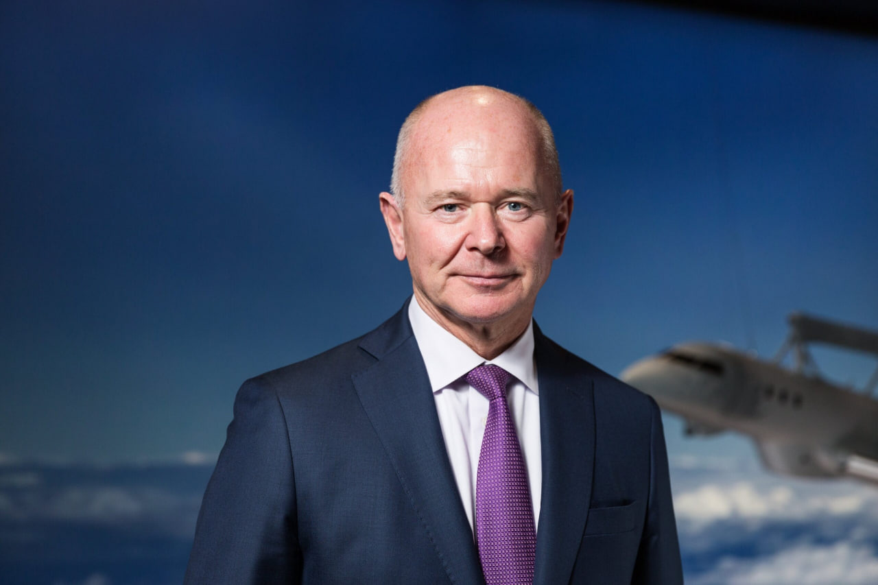 លោក មីឃែល ចូហាន់សុន (Micael Johansson)