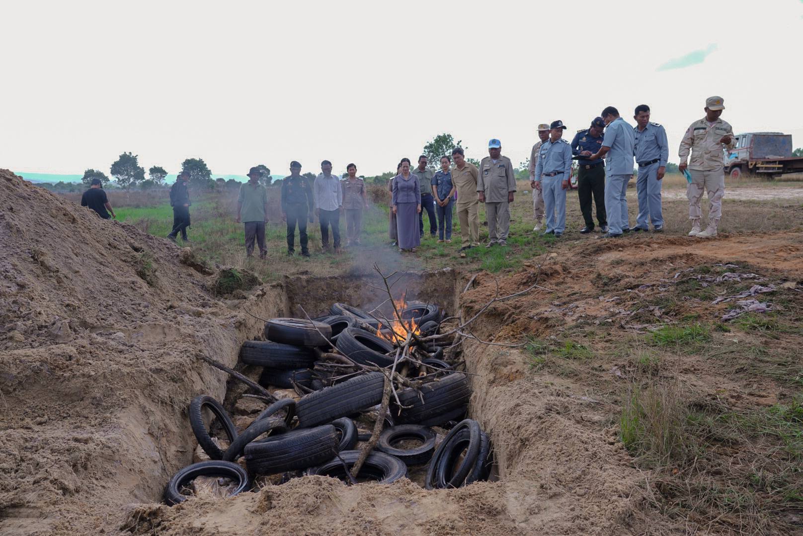 មឹកបង្កក់ដែលរឹបអូសបាន។ រូបភាព៖ រដ្ឋបាលខេត្តកោះកុង