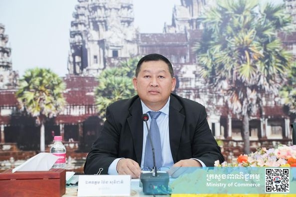 លោក ប៉ែន សុវិជាតិ រដ្ឋលេខាធិការ និងជាអ្នកនាំពាក្យក្រសួងពាណិជ្ជកម្ម 