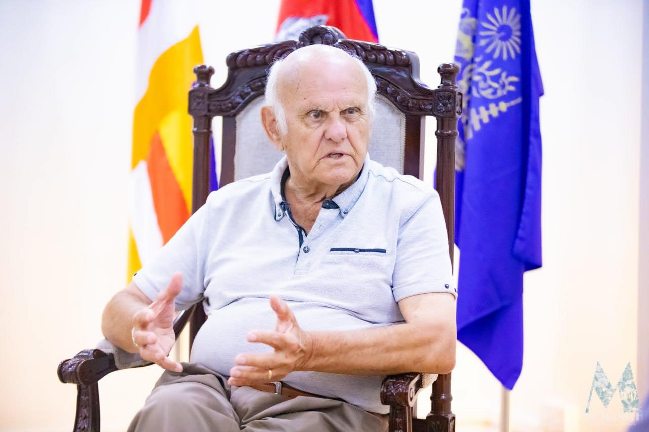 លោក ចន ស៊ី.ខហ្វហ្វេន័រ John C. Coughenour&nbsp;ចៅក្រមជាន់ខ្ពស់របស់សហរដ្ឋអាម៉េរិក។&nbsp; រូបភាព៖ លោកទេសរដ្ឋមន្ត្រី កែវ រ៉េមី