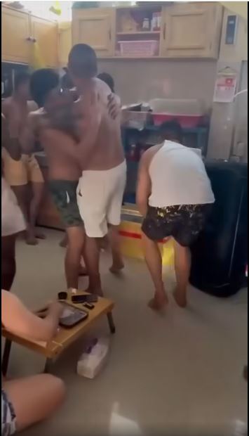 សកម្មភាពផឹកស៊ីរបស់អ្នកជាប់ឃុំនៅម១