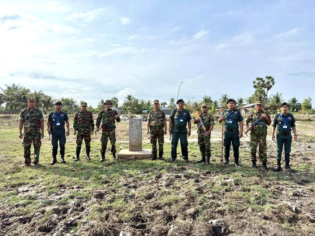 យោធាការពារព្រំដែនខេត្តកំពត