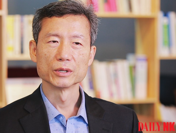 លោក គីម យុងវ៉ាន់(Kim Young-hwan)