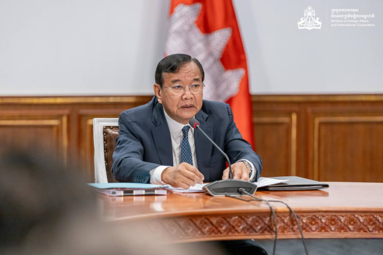 លោកឧបនាយករដ្ឋមន្រ្តី ប្រាក់ សុខុន រដ្ឋមន្រ្តីក្រសួងការបរទេស