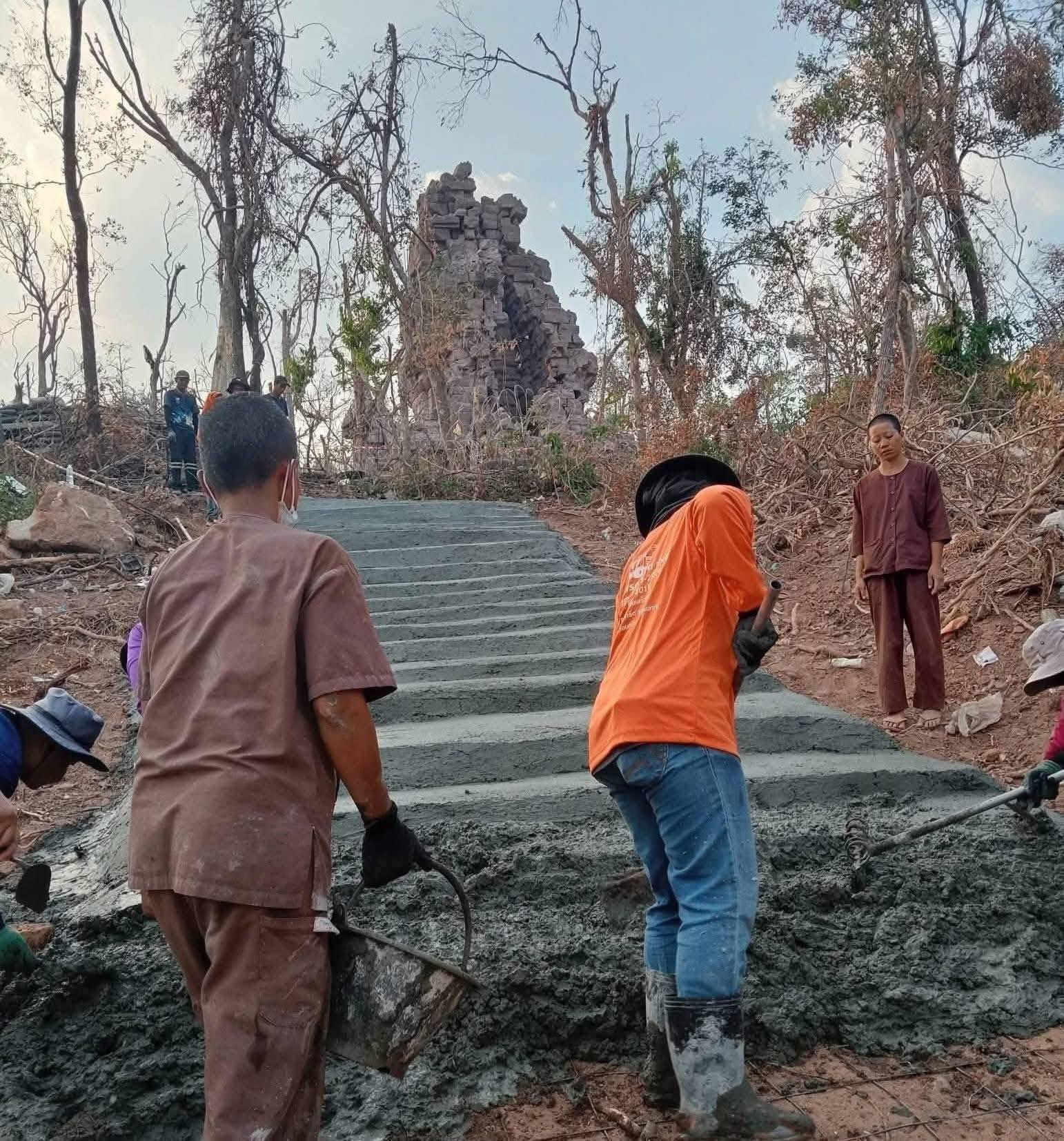 រូបភាពពីបណ្ដាញសង្គម