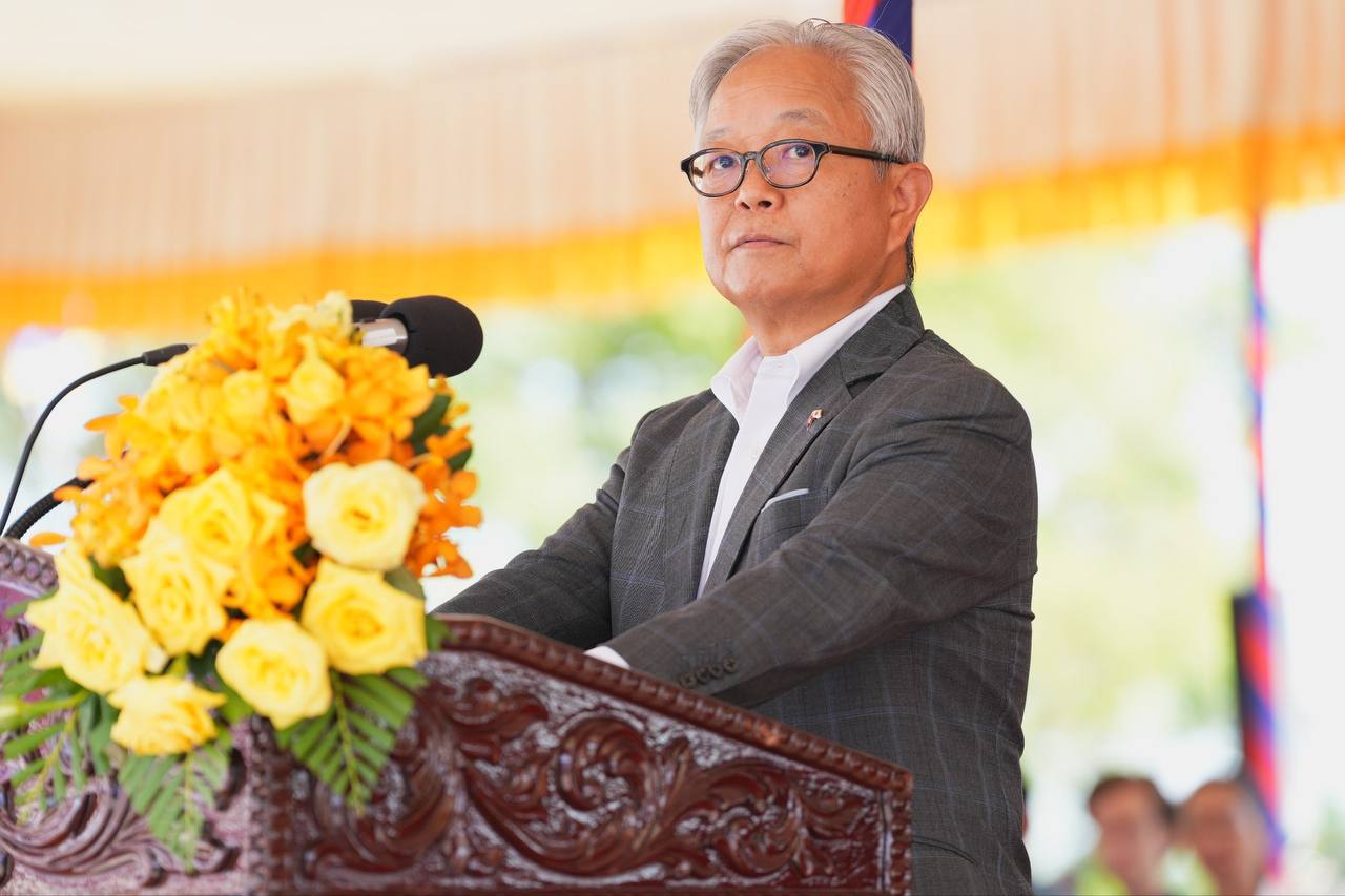 ឯកអគ្គរាជទូតជប៉ុនលោក អ៊ូអិណុ អាត់ស៊ូស៊ី