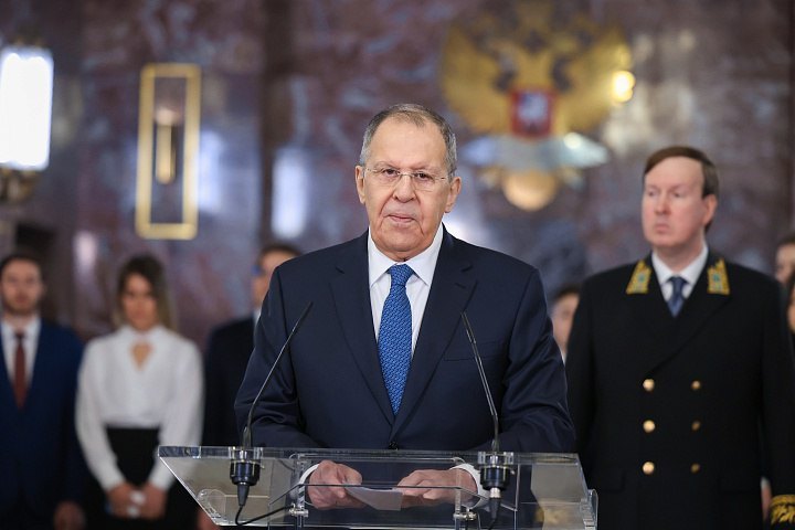 លោក សឺហ្គី ឡាវរ៉ូវ