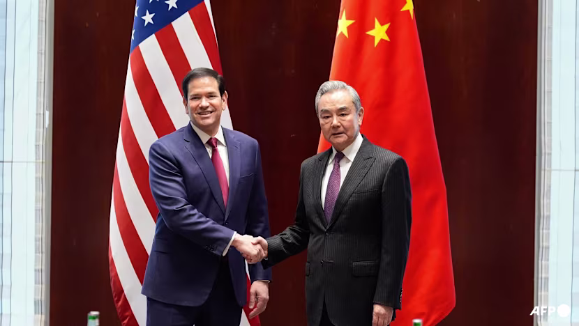 លោក ម៉ាកូ រូប៊ីអូ និងលោក វ៉ាង យី