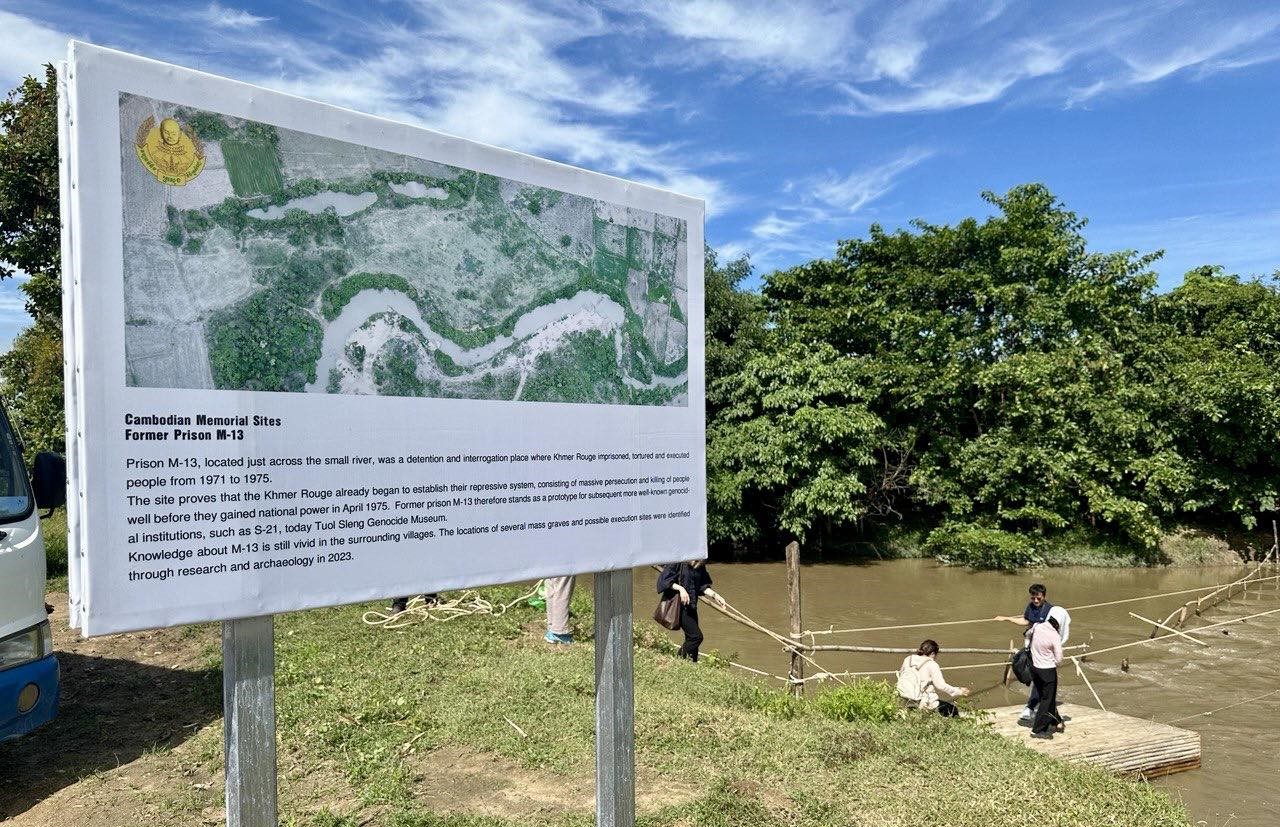 តំបន់មន្ទីរឃុំឃាំង១៣ ជាអតីតគុកមួយក្នុងរបបខ្មែរក្រហម ស្ថិតក្នុងខេត្តកំពង់ឆ្នាំង (រូបពី៖ ស្ថានទូតអាល្លឺម៉ង់)។&nbsp;