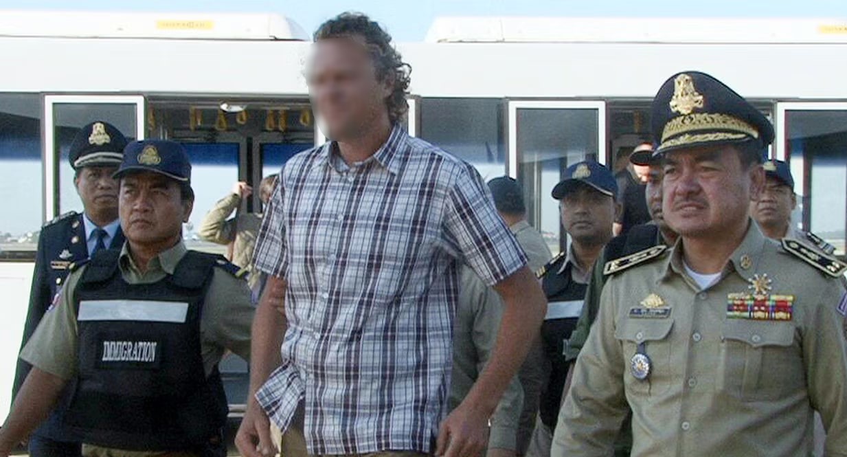 លោក សឺហ្កេ ផូឡូនស្គី ពេលអាជ្ញាធរកម្ពុជា បញ្ជូនទៅរុស្ស៊ីវិញ