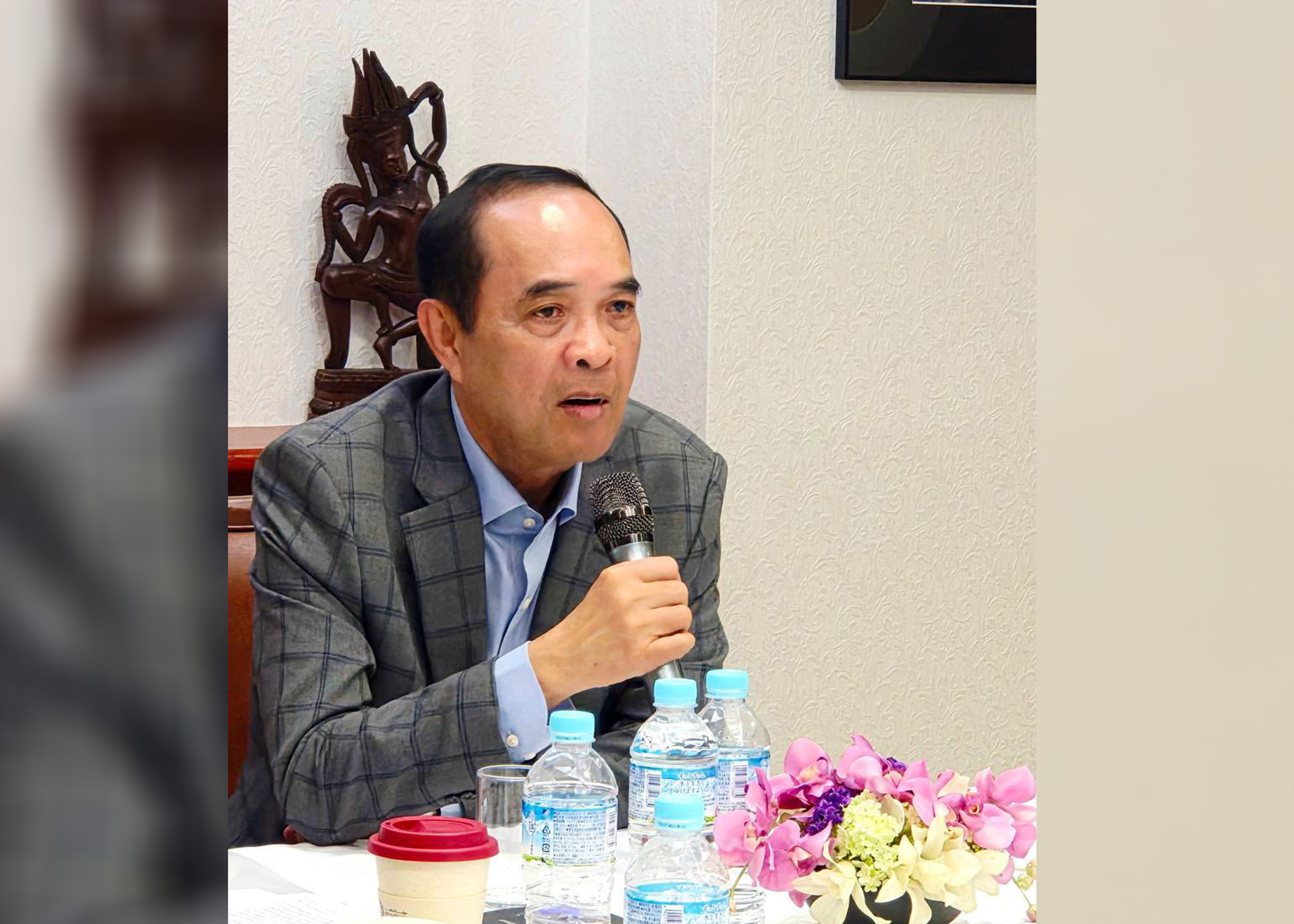 លោក ជុំ សុន្ទរី ​ឯកអគ្គរាជទូតកម្ពុជាប្រចាំប្រទេសជប៉ុន&nbsp;&nbsp;