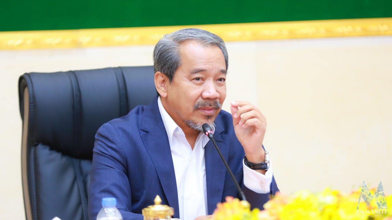 ប្រធានគណៈកម្មាធិការសិទ្ធិមនុស្សកម្ពុជា&nbsp;លោកទេសរដ្ឋមន្ត្រី កែវ រ៉េមី