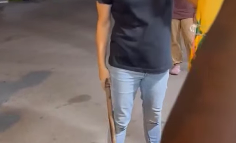 ស្រ្តីឈ្មោះ ជា រីដា ដាន់ដំបងទៅវ៉ៃស្រ្តីឈ្មោះ ចាប ចិន្តា&nbsp;