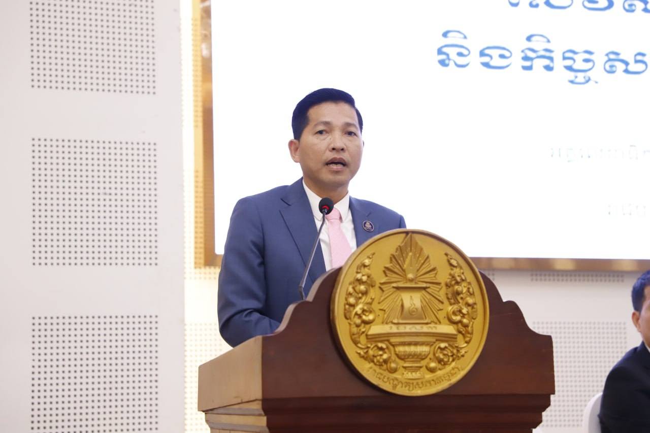 លោក ហឿន សំនៀង អគ្គលេខាធិការរង នៃអគ្គលេខាធិការដ្ឋានក្រុមប្រឹក្សាអភិវឌ្ឍន៍កម្ពុជា